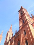 Die Wiesbadener Marktkirche aus Hundesicht